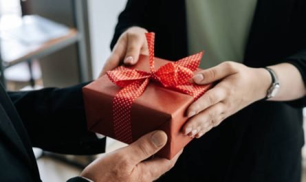 Renforcer les relations professionnelles grâce à des cadeaux d’affaires durables