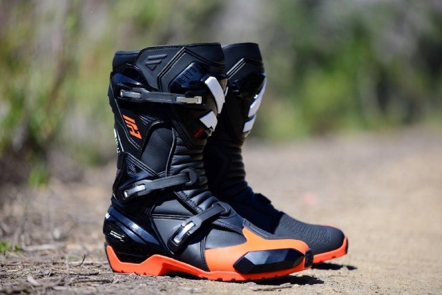 bottes moto