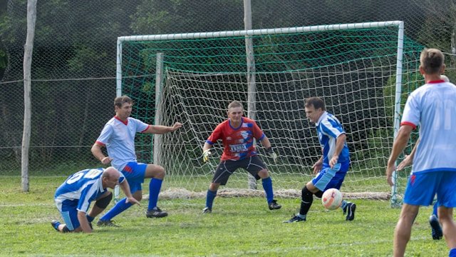 L’incroyable progression du record de buts inscrits en une seule saison de football