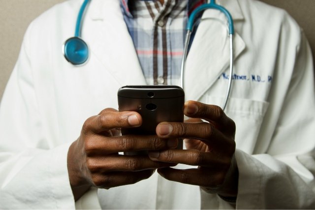 Santé et smartphone : limiter l’exposition et mieux dormir