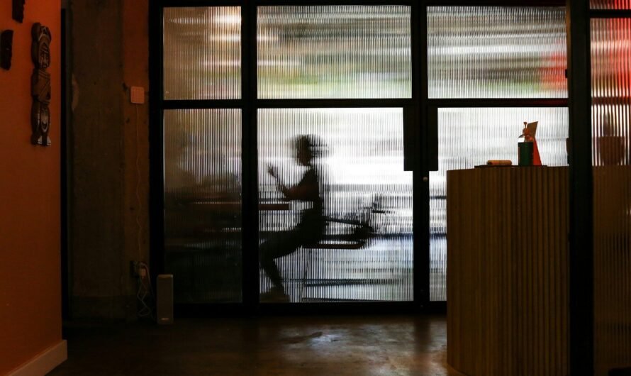 Cloisons mobiles pour bureau : flexibilité et rapidité